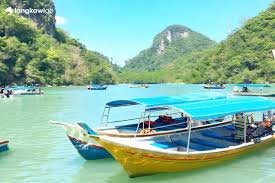 By Shared Speedboat: Langkawi Island Hopping Tour