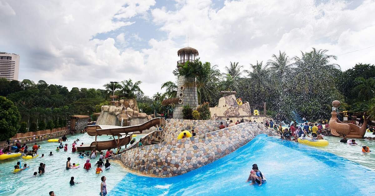 Wet World Water Park Shah Alam