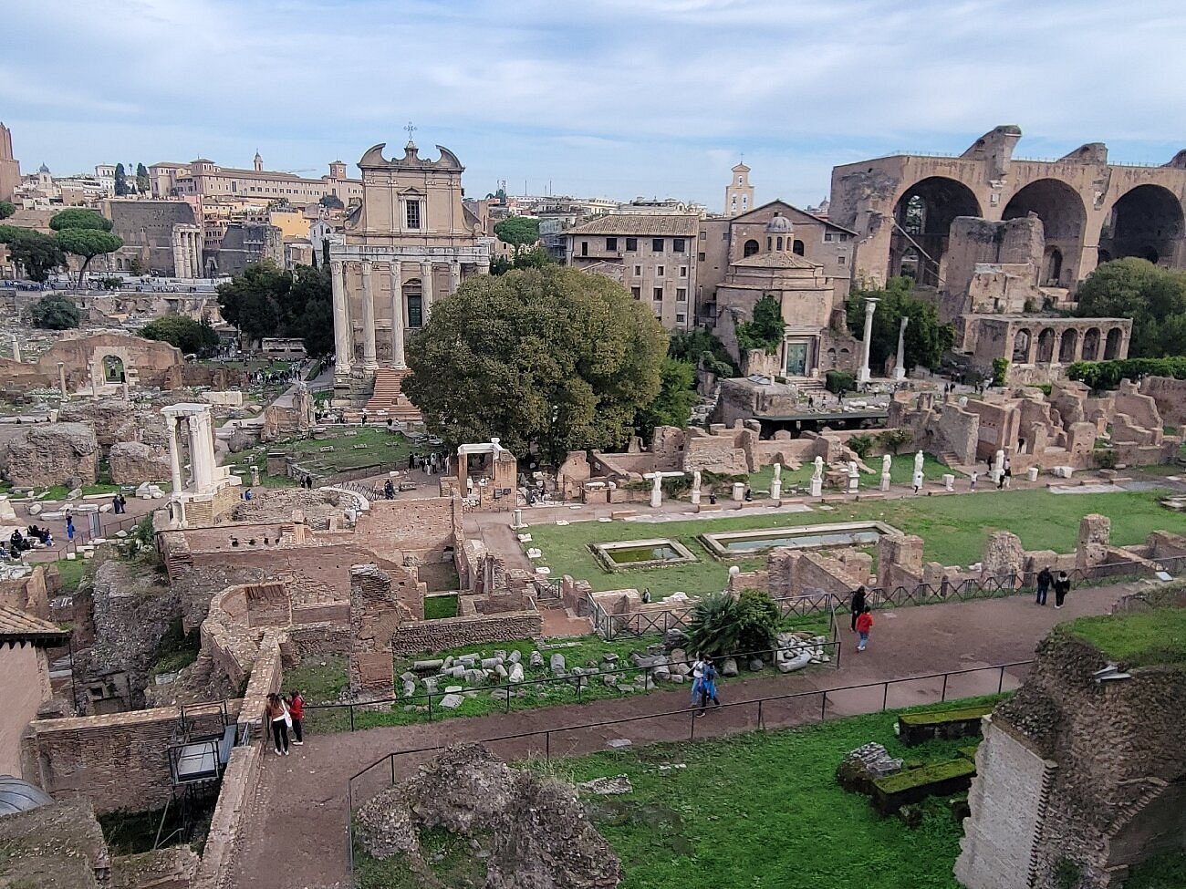 Colosseum, Palatine Hill & Roman Forum with Exclusive Arena Floor Guided Tour