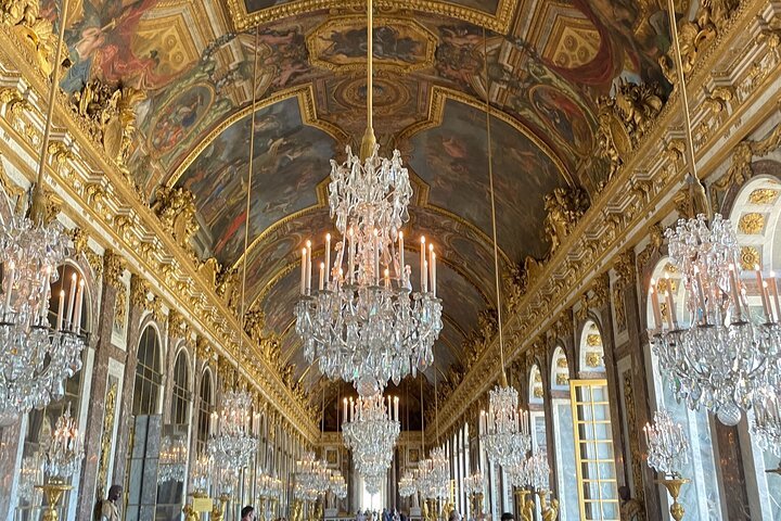 VIP Guided Tour through the Palace of Versailles