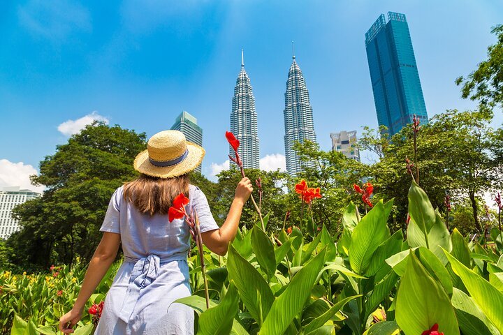 Professional Photoshoot Outside Petronas Towers