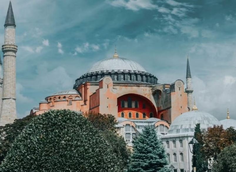 Combo (Save 12%): Galata Tower Tickets + Basilica Cistern Tickets with Audio Guide